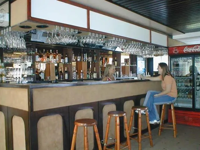 Touring Agard Gárdony