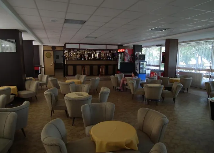 Touring Agard Hotel Gárdony